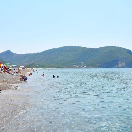 Apartments Siljak Petrovac Luaran gambar