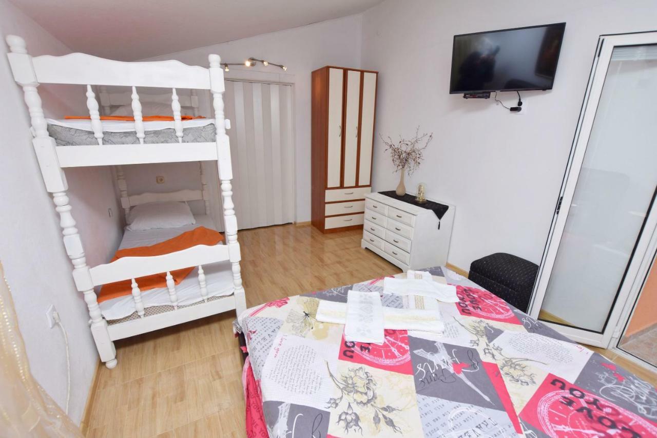 Apartments Siljak Petrovac Luaran gambar