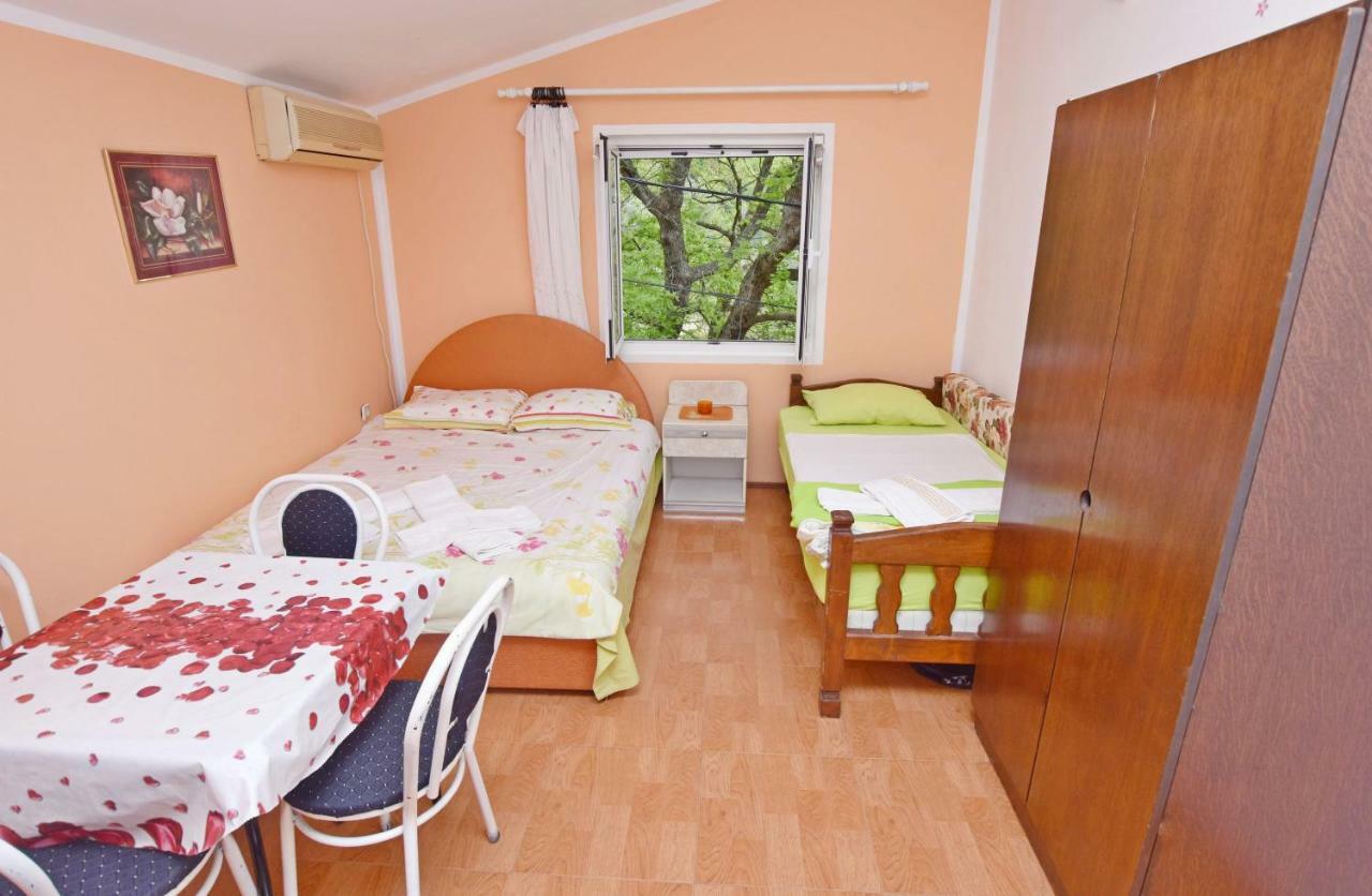 Apartments Siljak Petrovac Luaran gambar