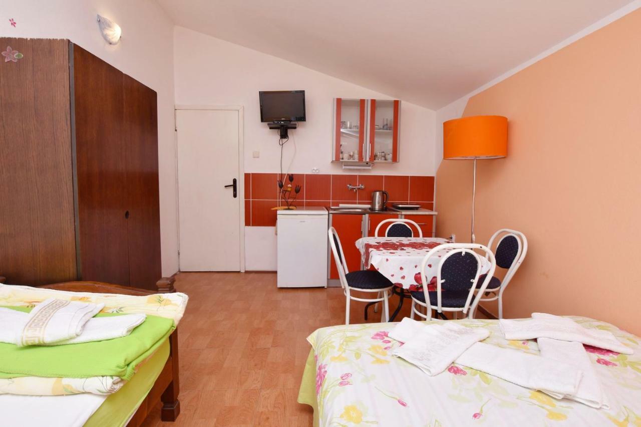 Apartments Siljak Petrovac Luaran gambar