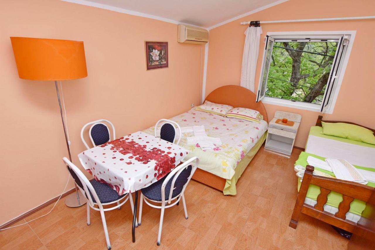 Apartments Siljak Petrovac Luaran gambar
