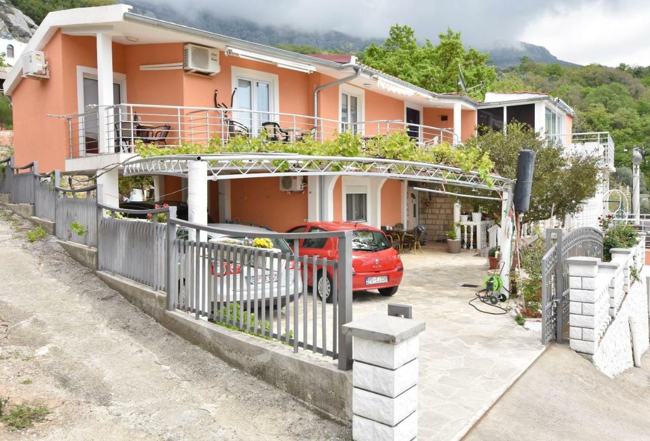 Apartments Siljak Petrovac Luaran gambar